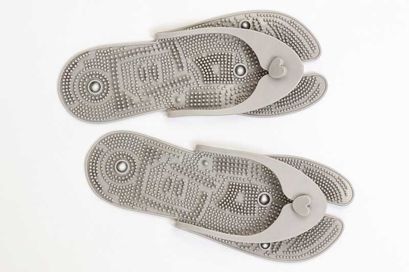 acupressure footwear