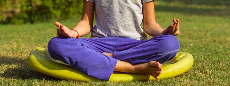 The Best Meditation Pillow - Top 7 - Featured Image